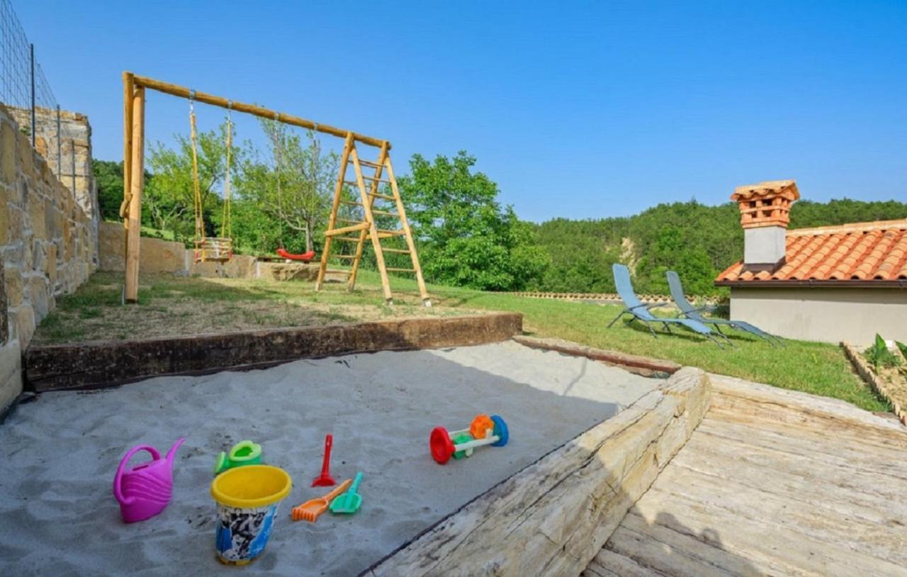 Guesthouse Gospodi Cerovlje Экстерьер фото